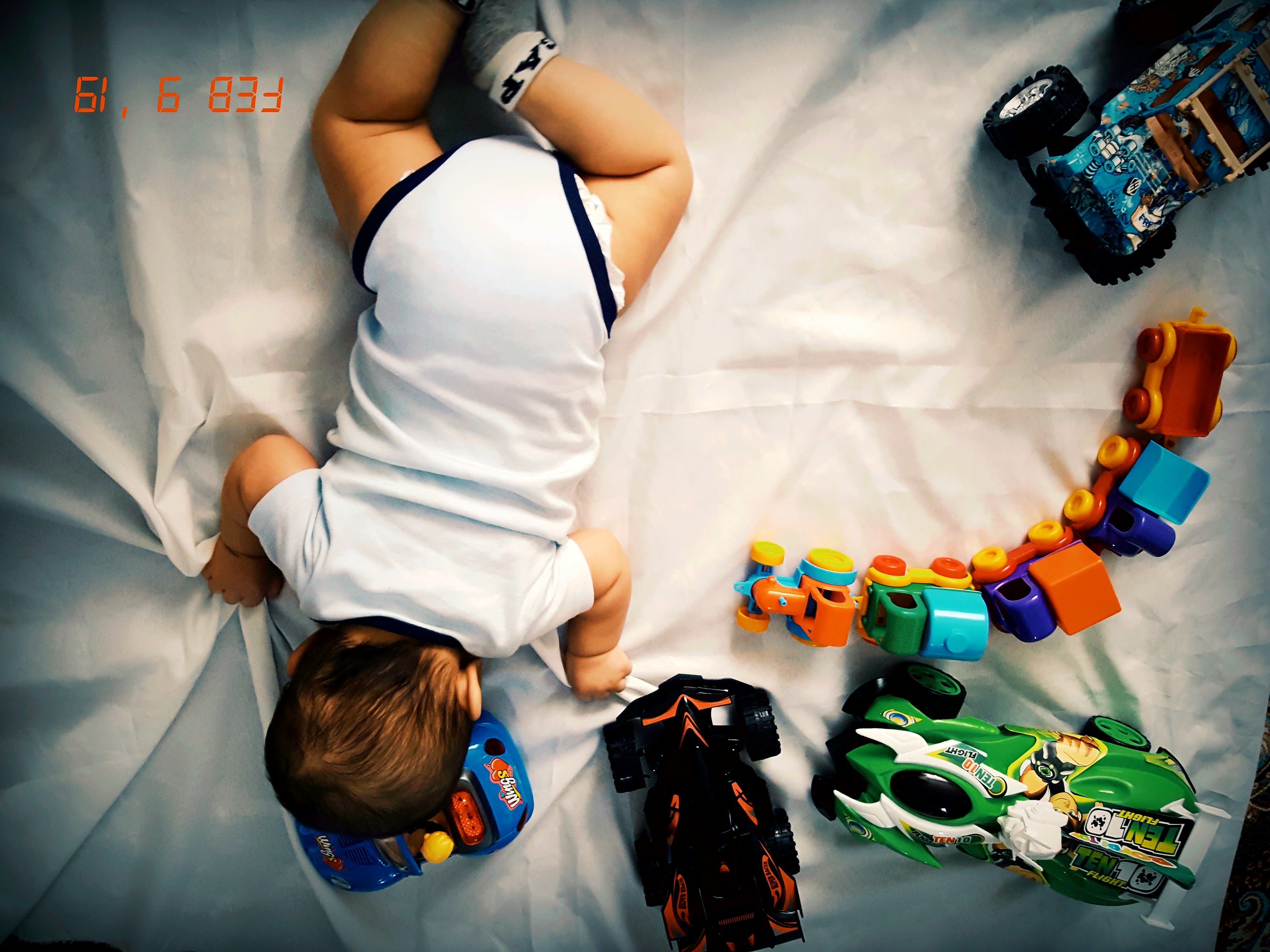 غلتیدن نوزاد علیسان عباسی