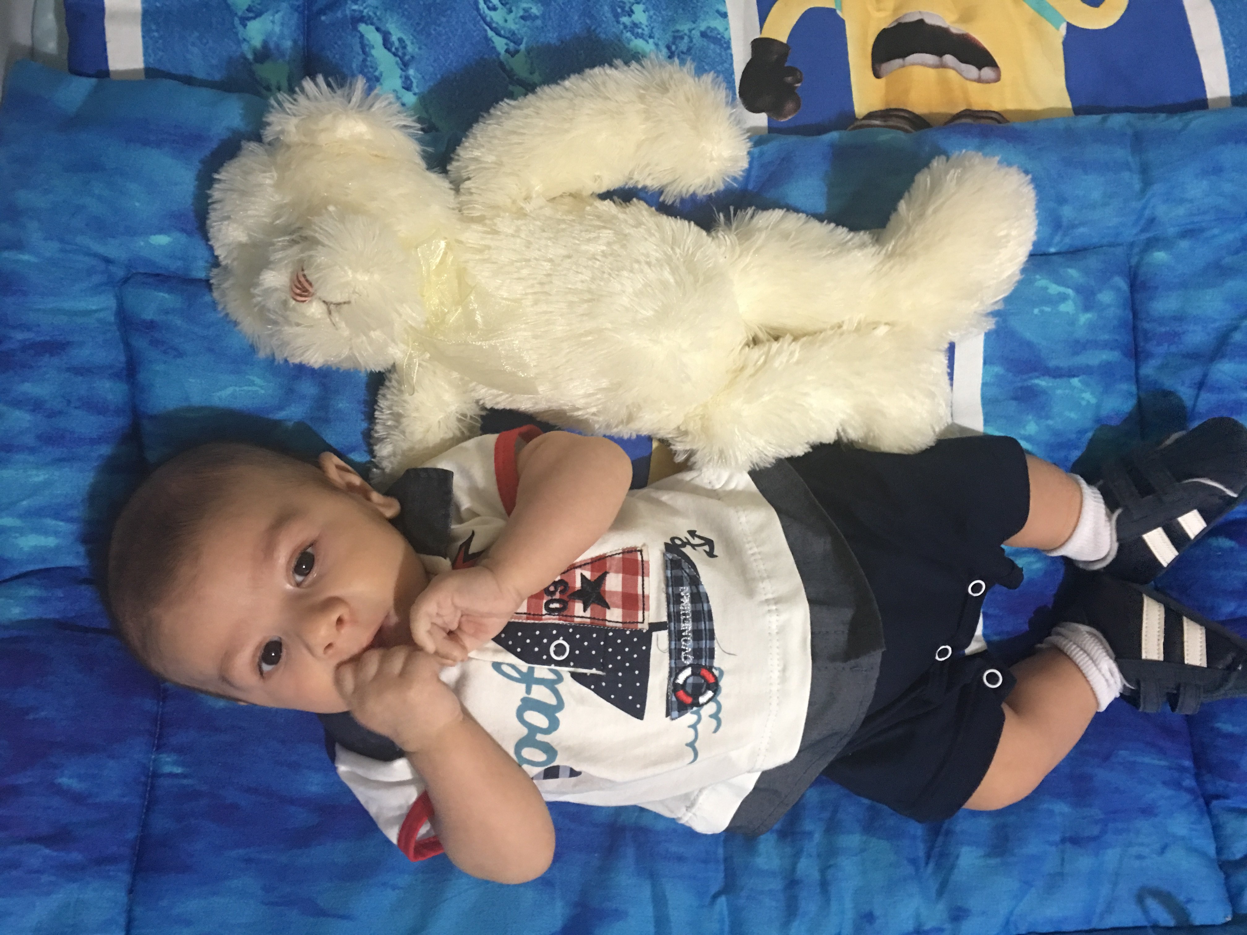 غلتیدن نوزاد امير حسين عباسي