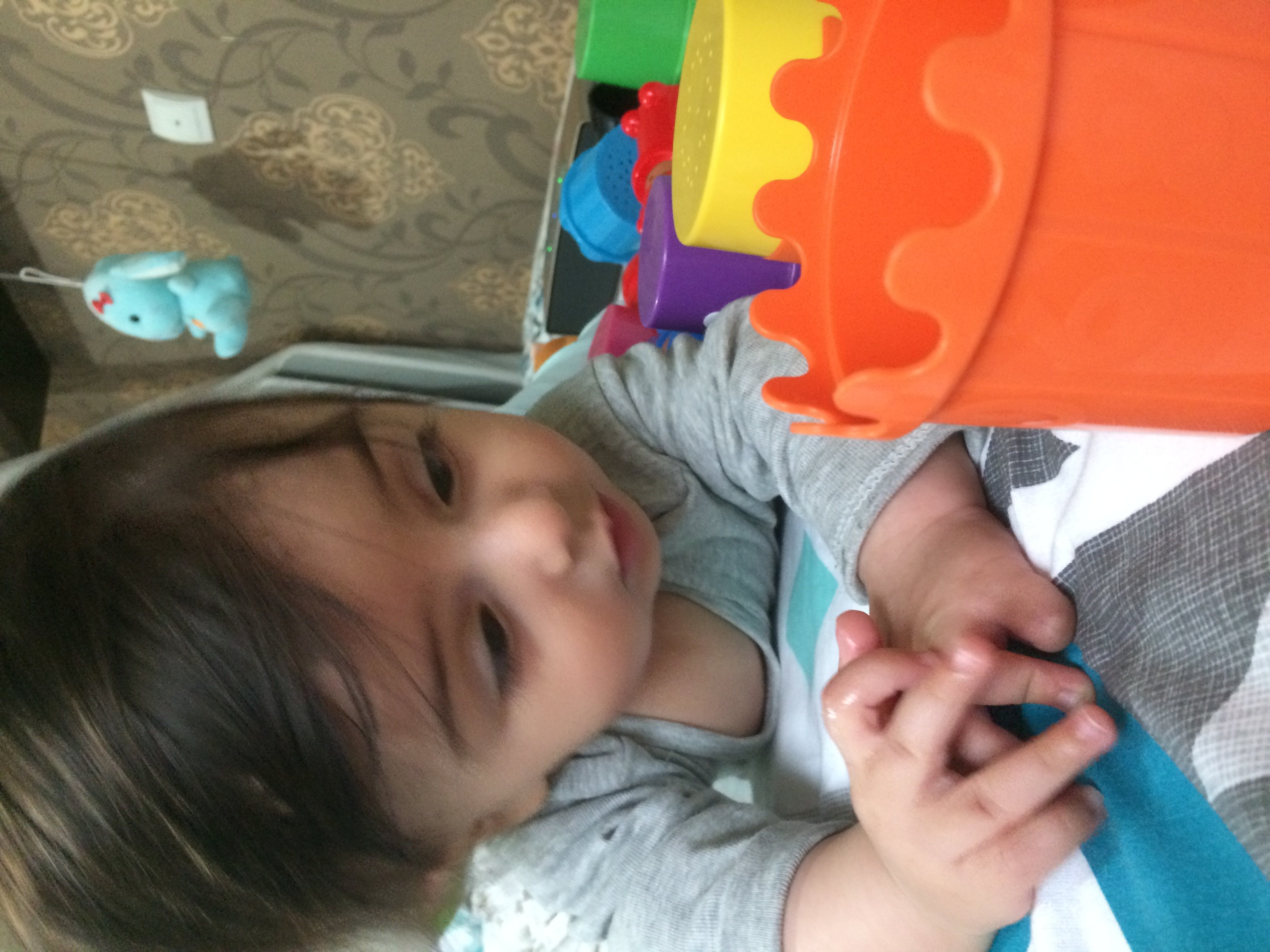 غلتیدن نوزاد اميرعباس شهرياري