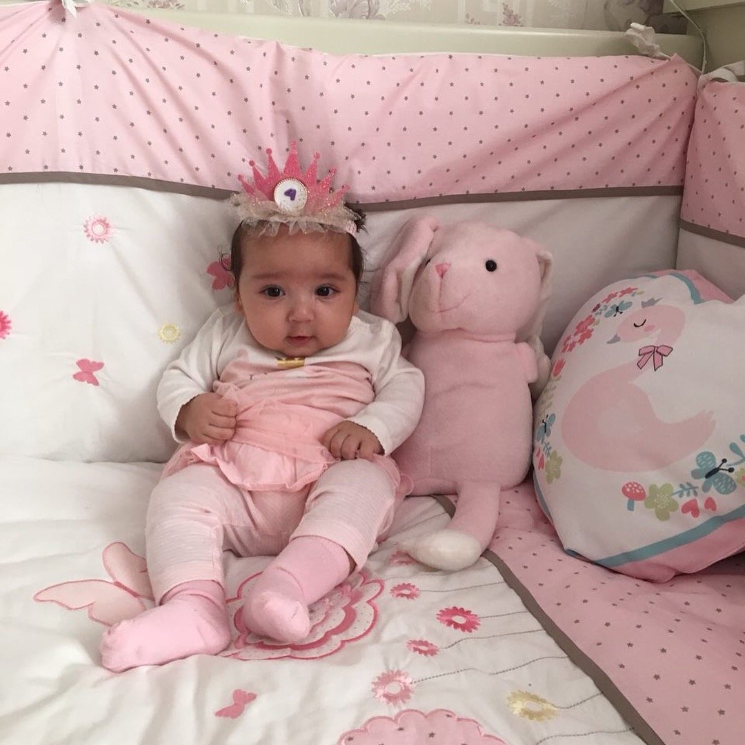 غلتیدن نوزاد آوا مقدم