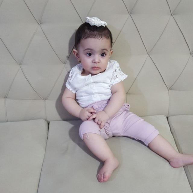 اولین نشستن نوزاد مهرسانا رفیعی