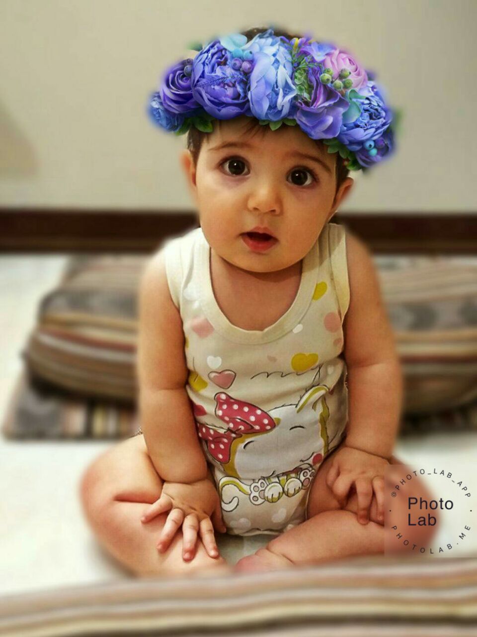 اولین نشستن نوزاد نیکا پهلوانی نژاد