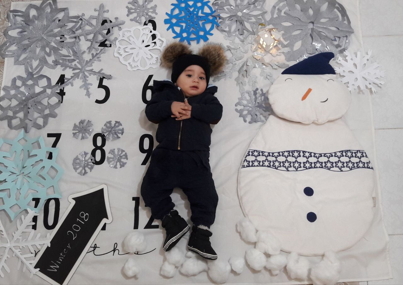 پارچه ماهگرد نوزاد طرح کلاسیک هیراد پورعسگری