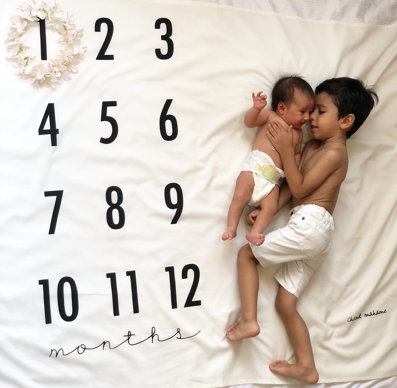 عکس نوزاد با برادر هیراد پورعسگری