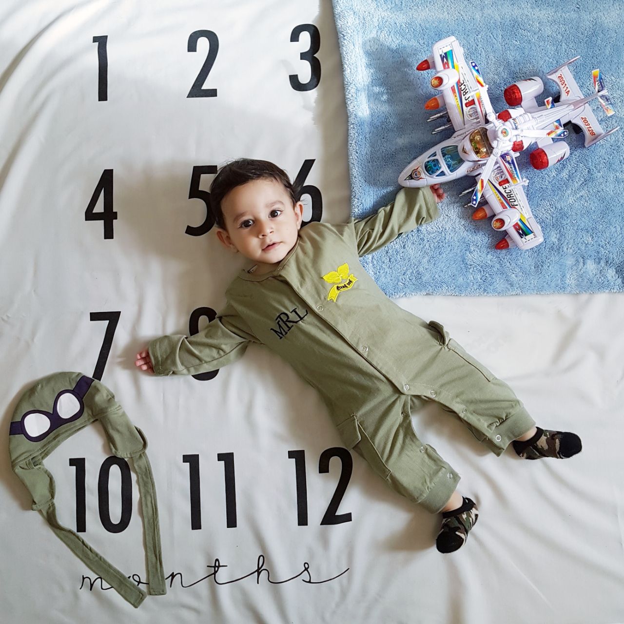 پارچه ماهگرد نوزاد طرح کلاسیک هیراد پورعسگری