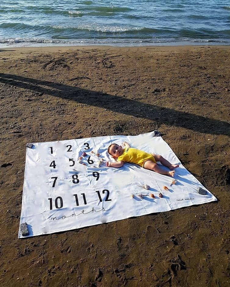 پارچه ماهگرد نوزاد طرح کلاسیک هیراد پورعسگری