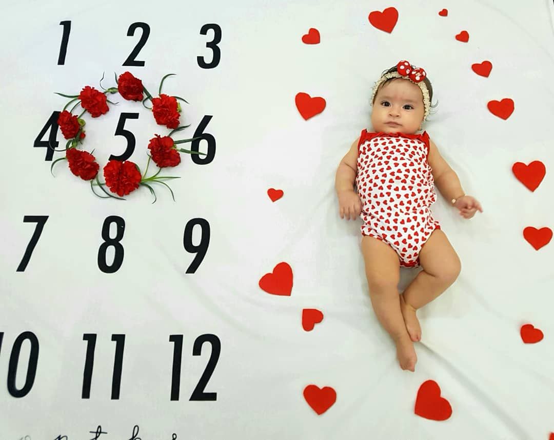 پارچه ماهگرد نوزاد طرح کلاسیک هیراد پورعسگری