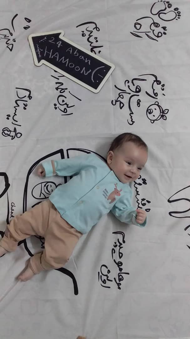 اولین خنده نوزاد هامون خلف زاده