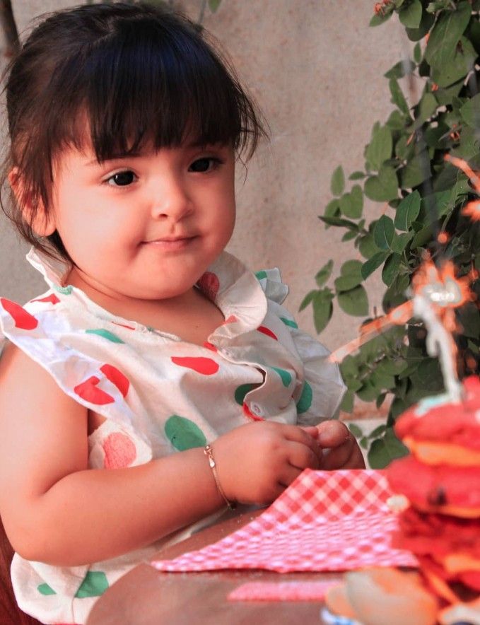 تم عکس تابستانی کودک گلشا معرفت