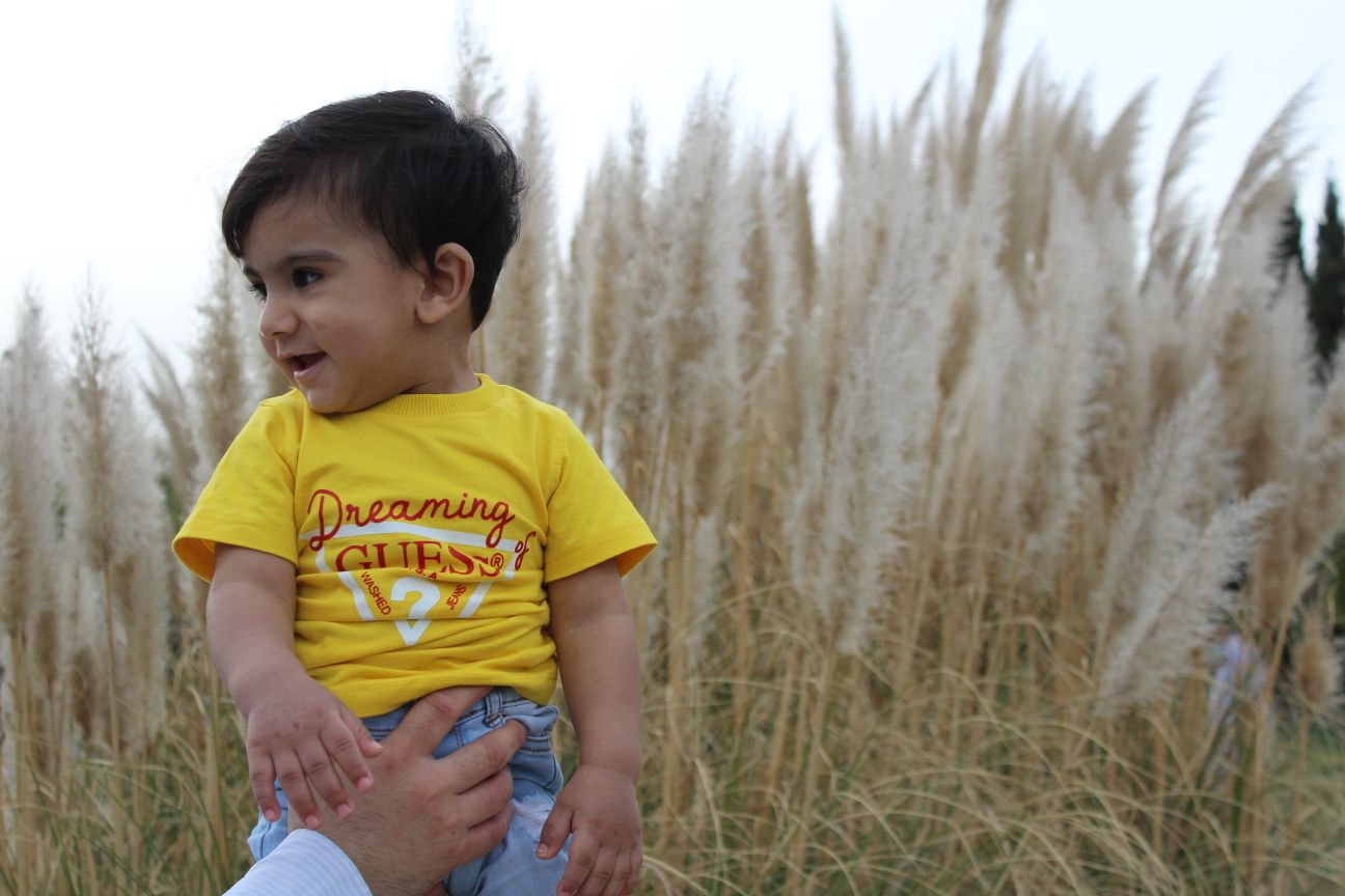 پانزده ماهگی کودک رادین و آیلین اسکندرزاده