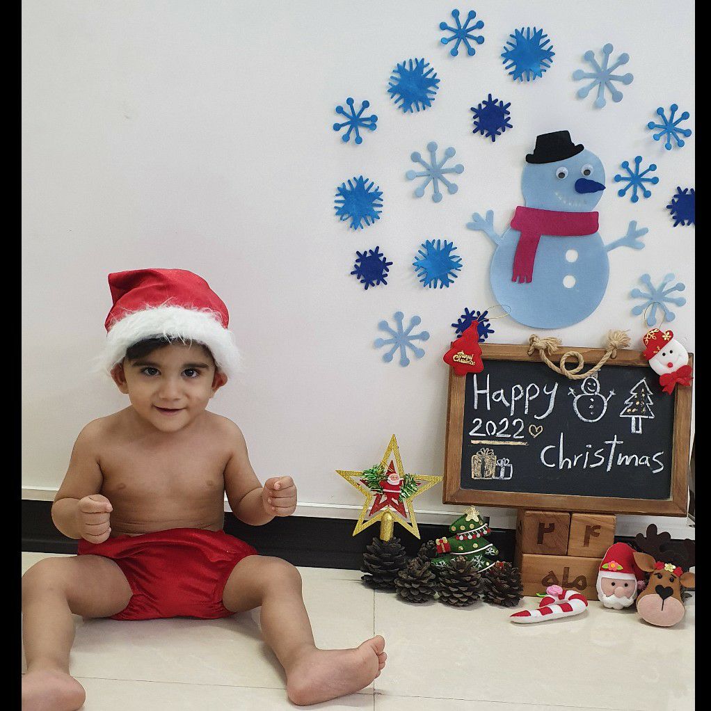 جشن کریسمس کودک رادین و آیلین اسکندرزاده