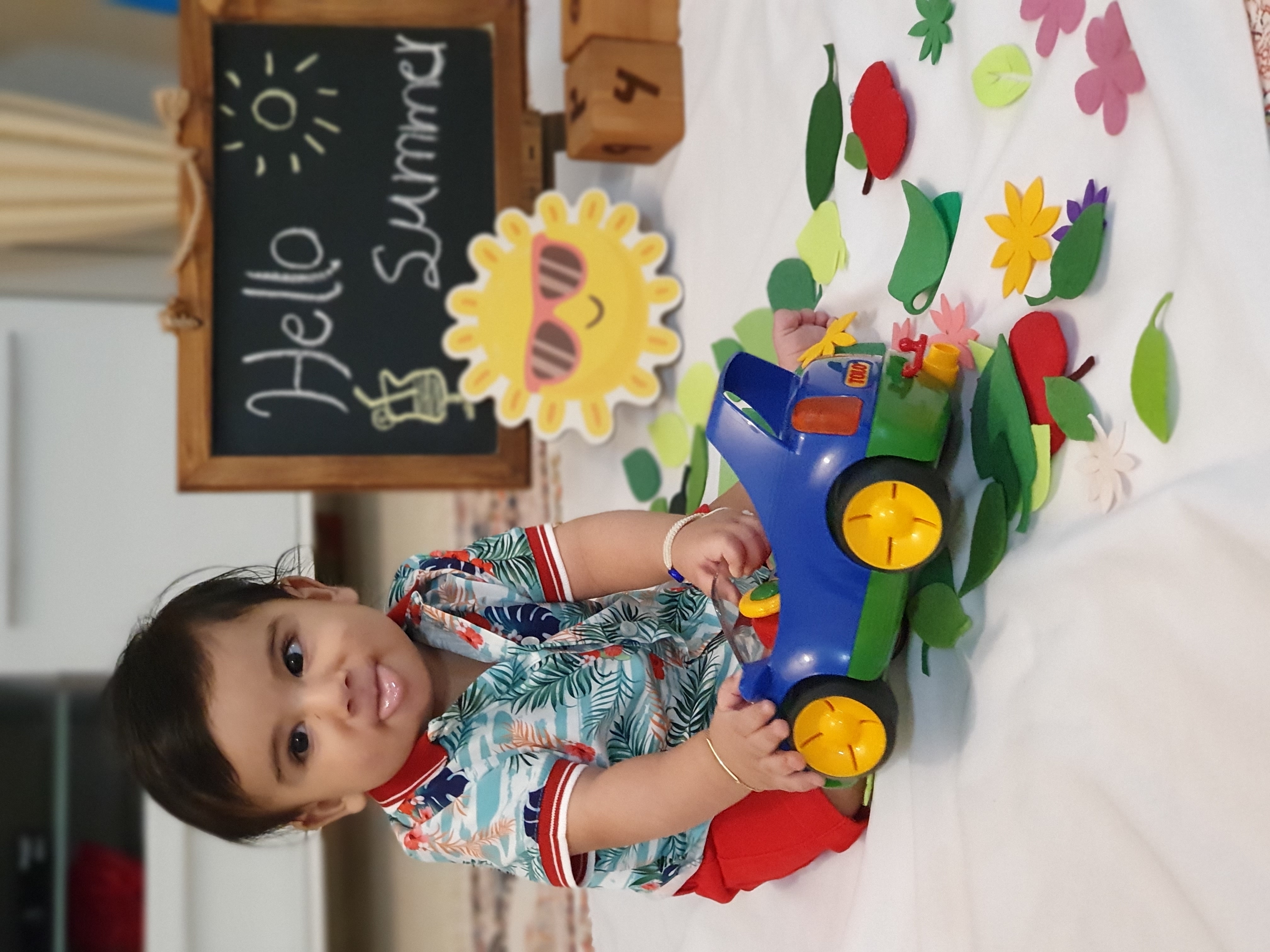 تم عکس تابستانی کودک رادین و آیلین اسکندرزاده