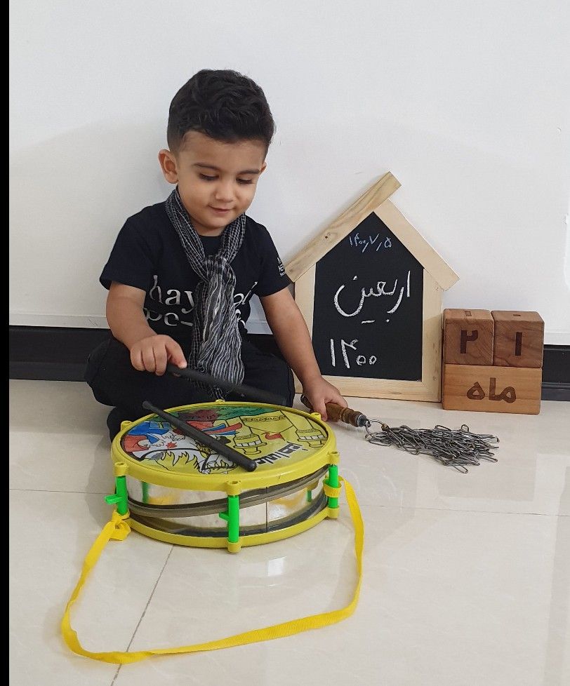 بیست و یک ماهگی کودک رادین و آیلین اسکندرزاده