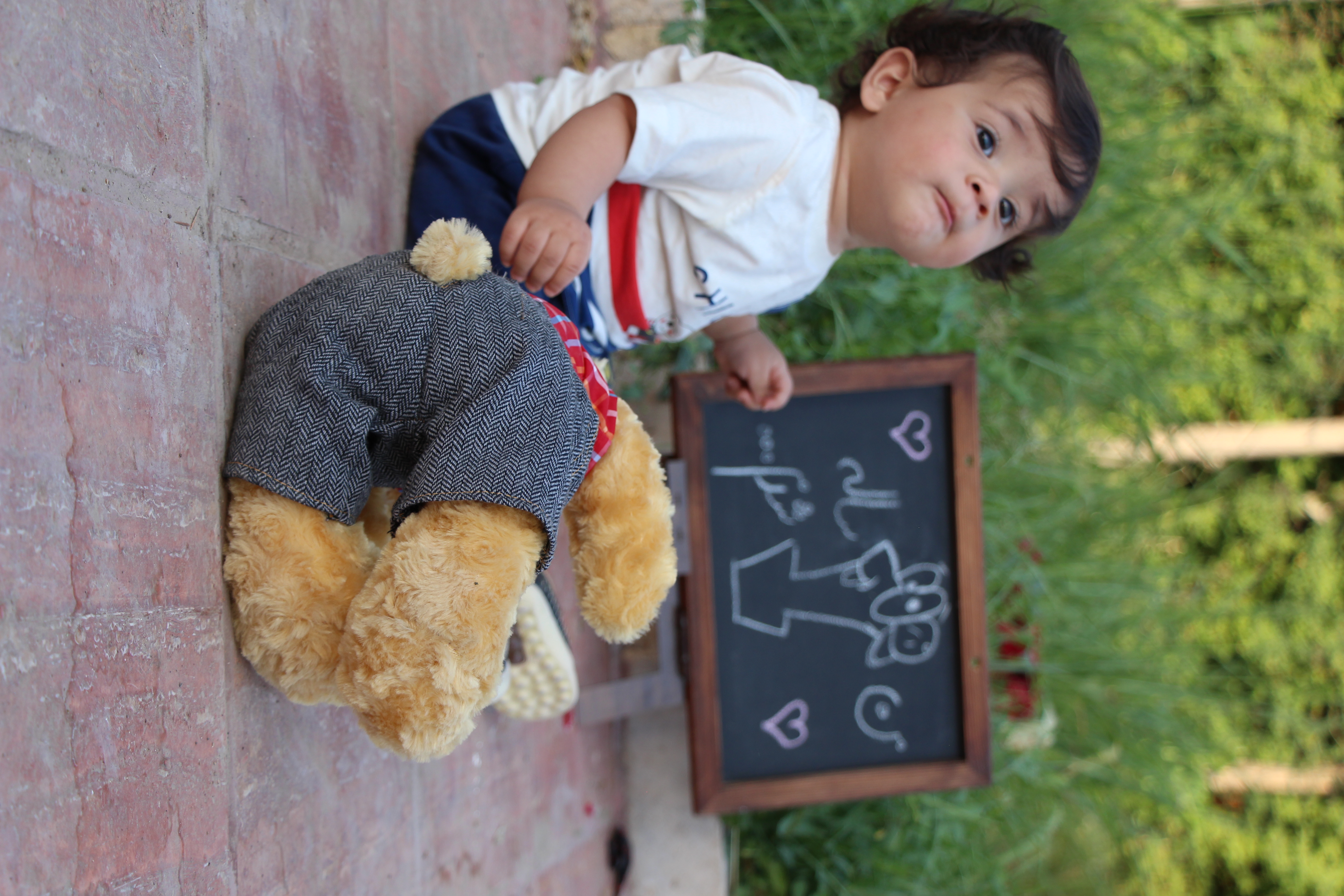 یازده ماهگی نوزاد هورام خاتونی