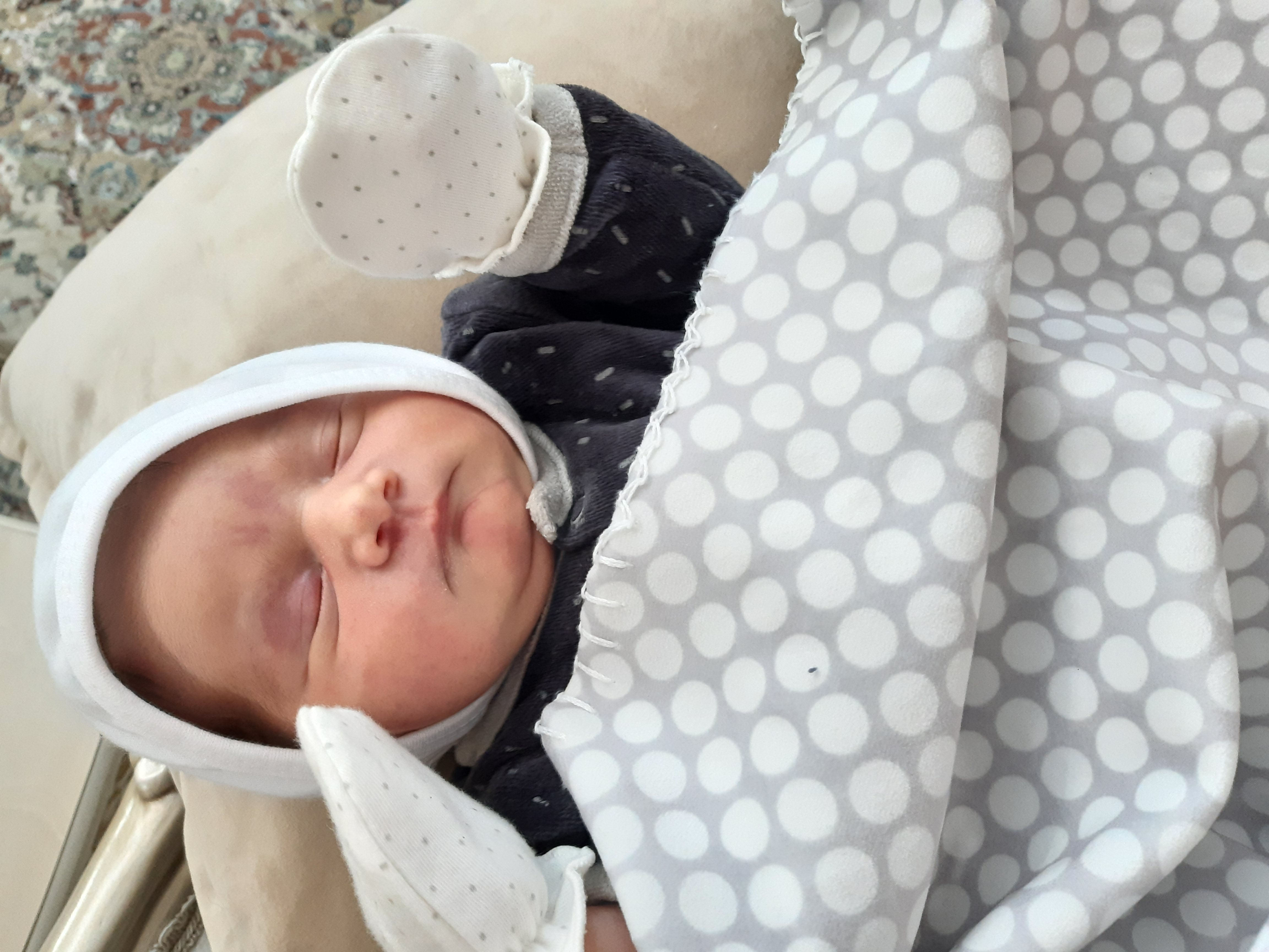 جشن ولنتاین کودک هیلدا برجلو