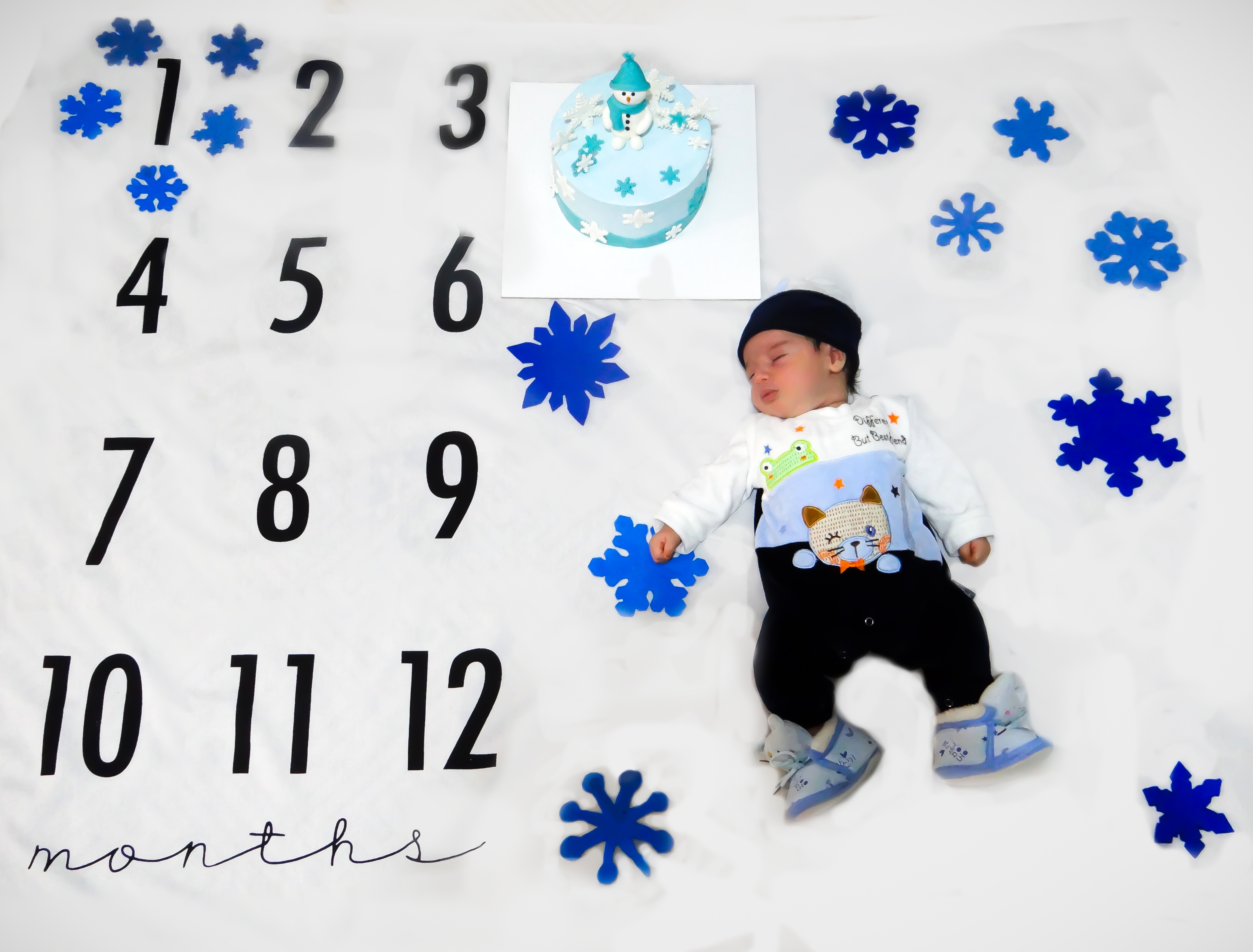 تم عکس زمستانی نوزاد مهدیار قوانلو