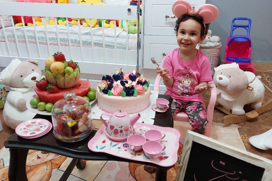 روز-دختر-مبارک همتا قیاسوند