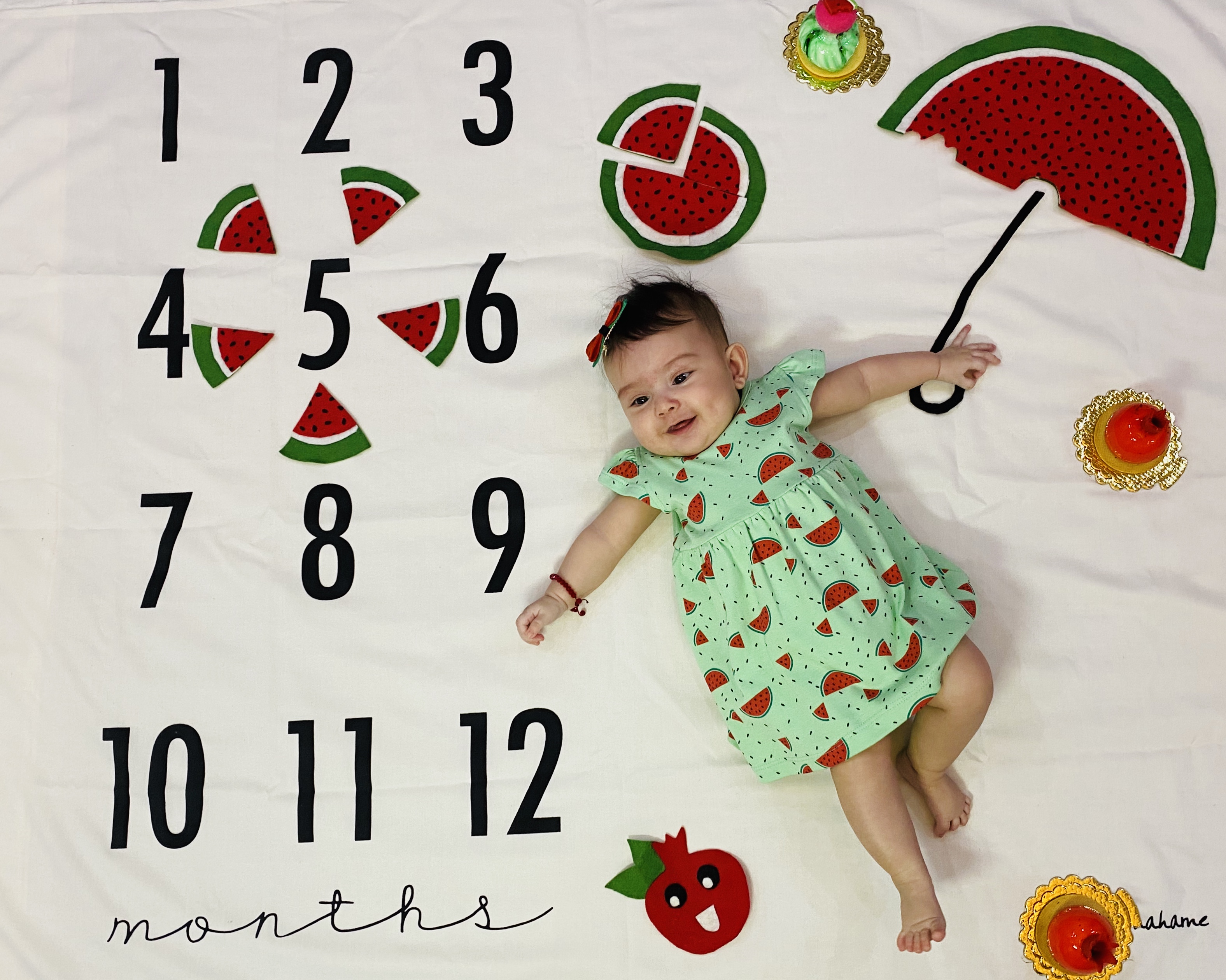 پارچه ماهگرد نوزاد طرح کلاسیک نيلا كرماني