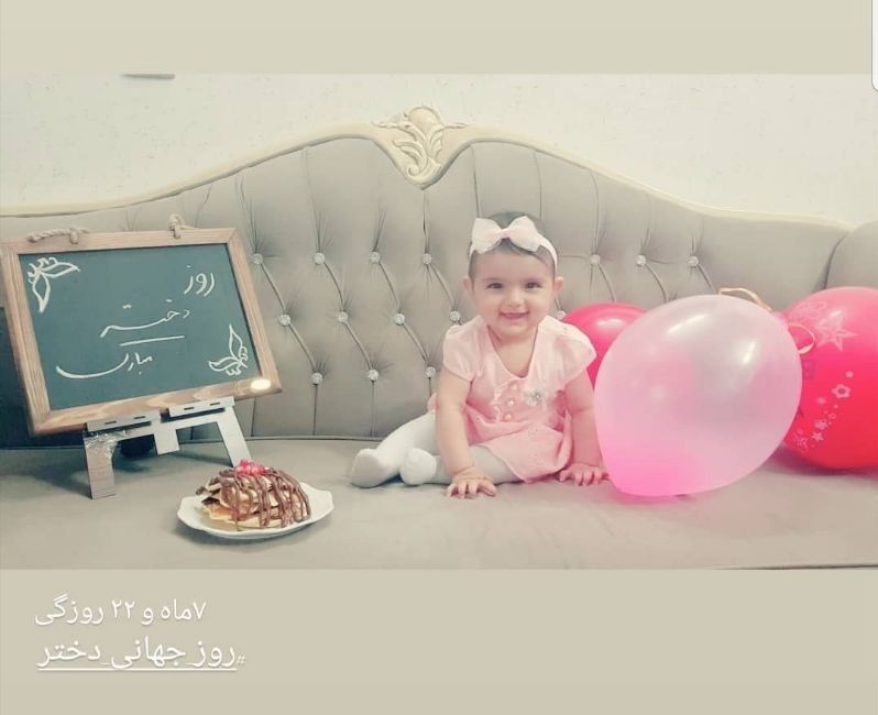 یک ماهگی نوزاد مانلی.م.انصاری