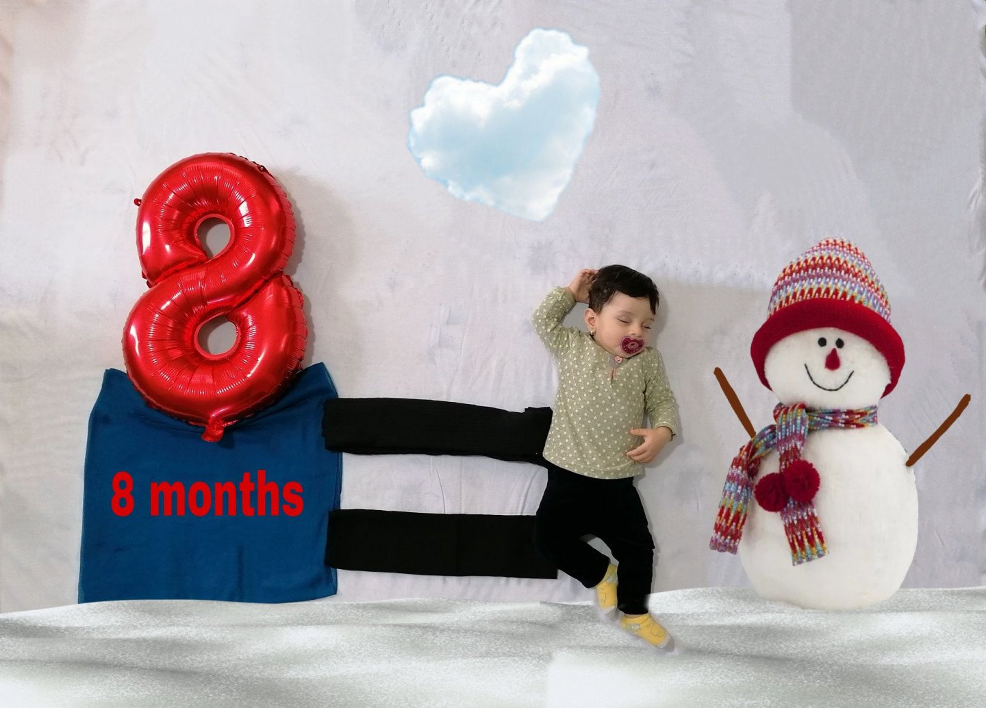 تم عکس زمستانی نوزاد instagram: aylin.mahmodabadi