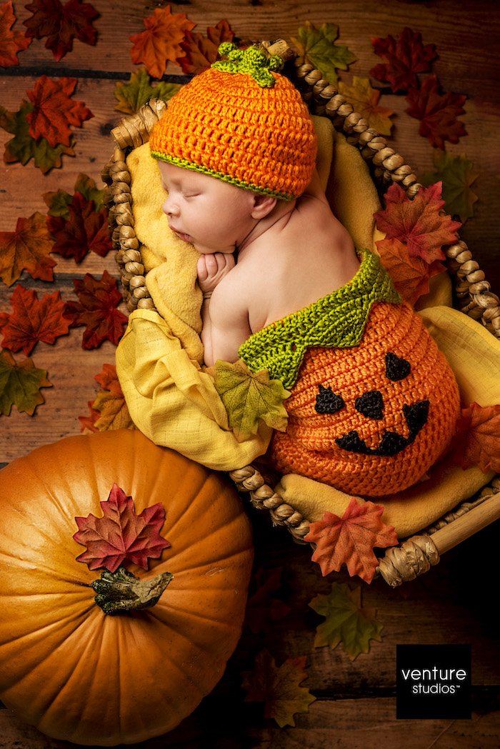 جشن هالووین کودک مامان فندق