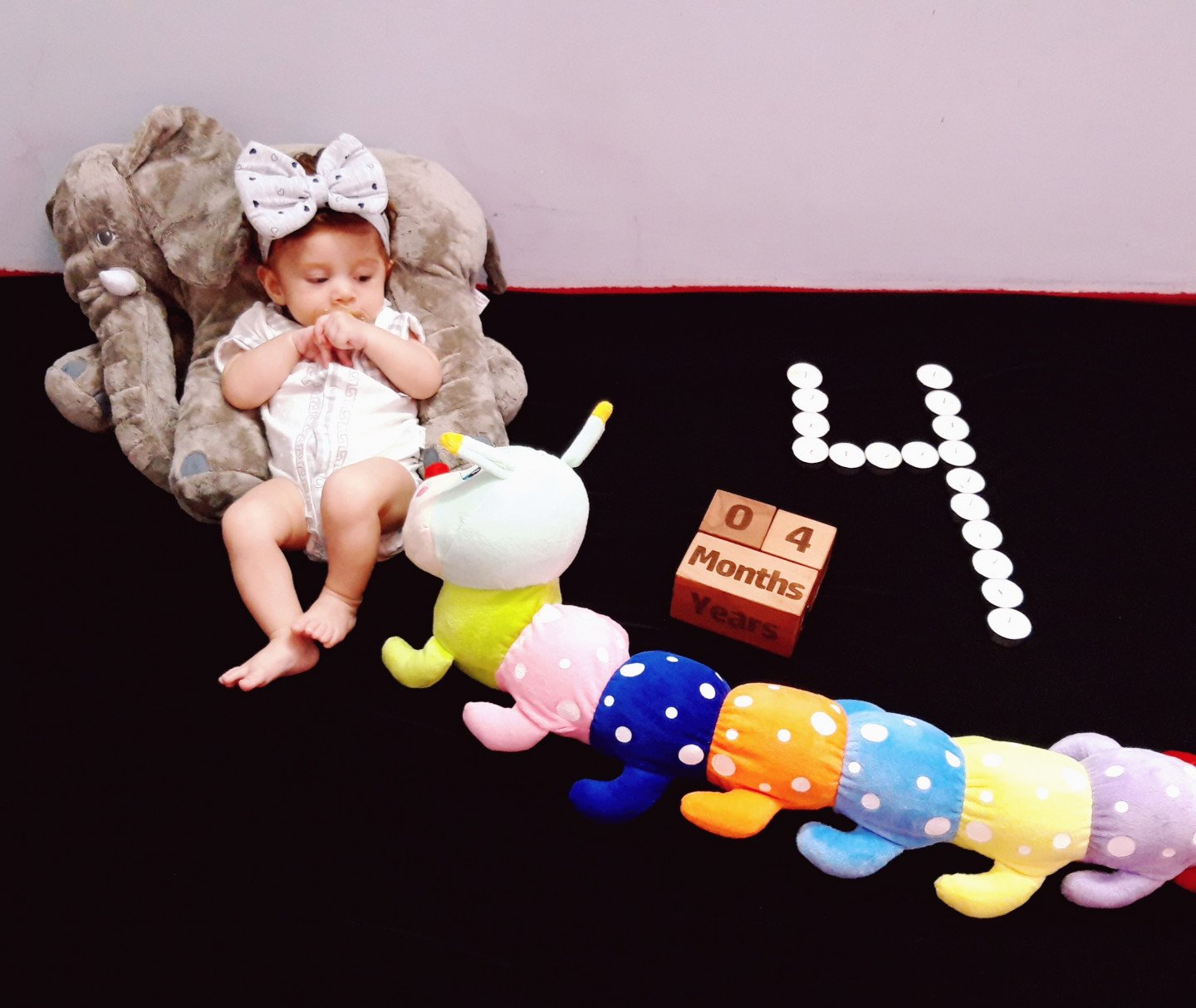 غلتیدن نوزاد آلا قاجار