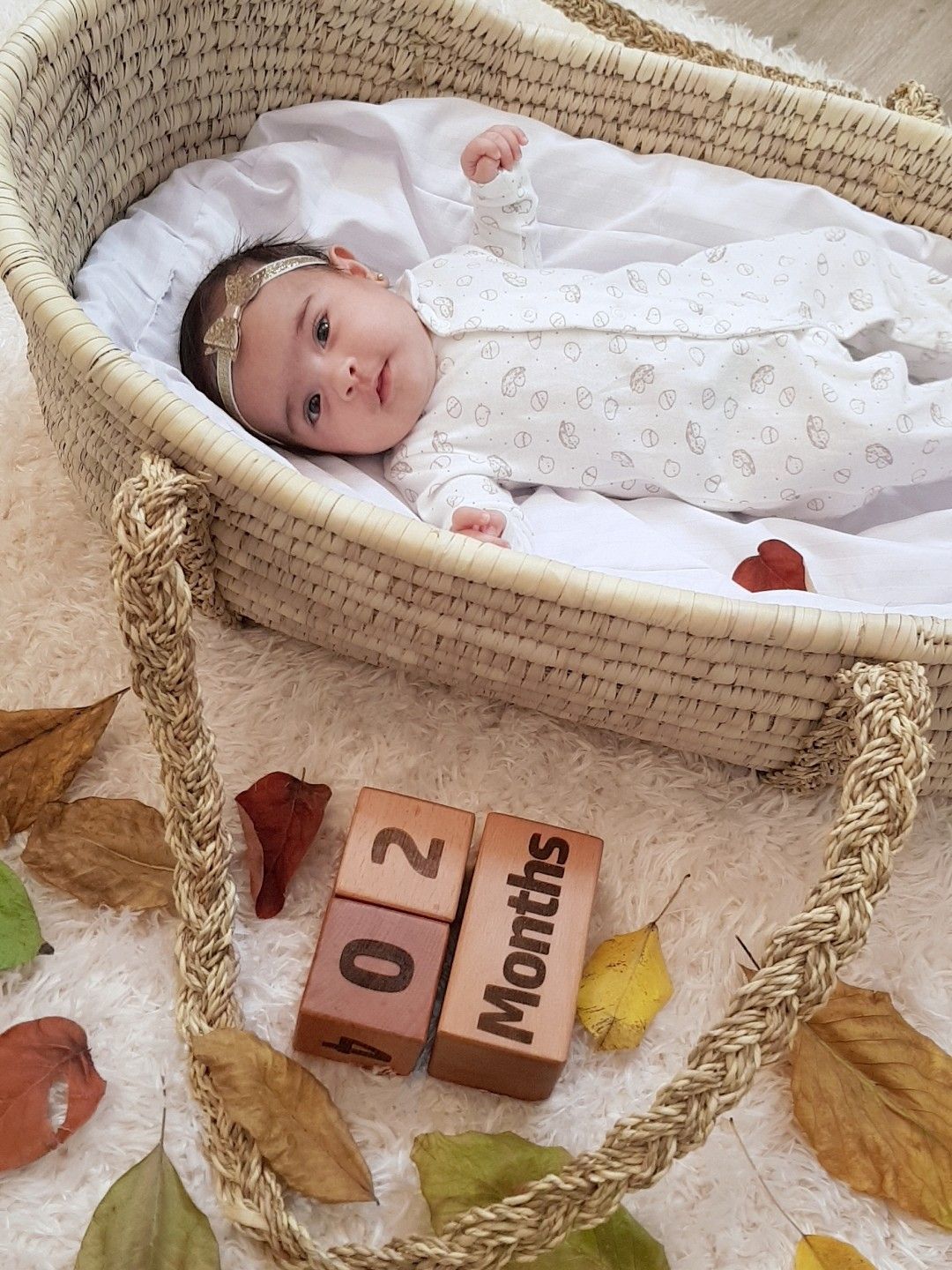 تم عکس پاییزی نوزاد بارانا فلاحی