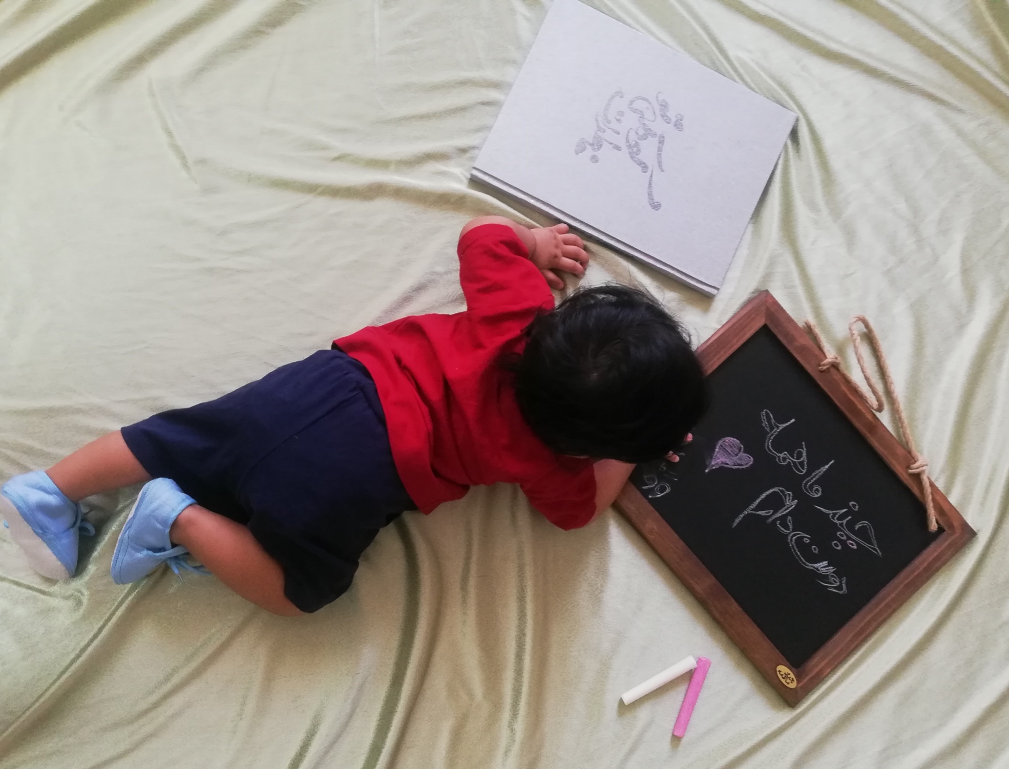 آلبوم خاطرات کودکی مهرسام نبی پور