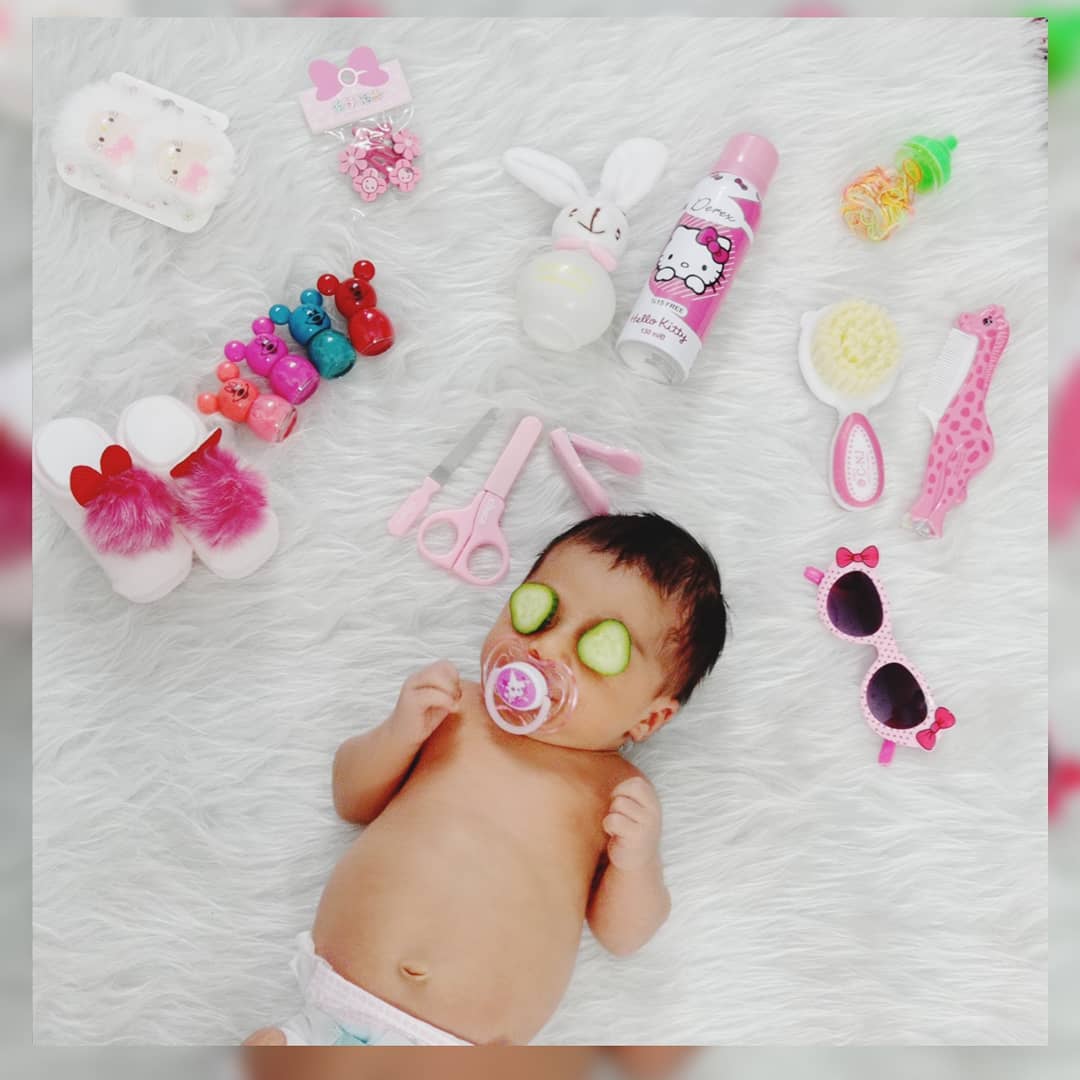 تم عکس زمستانی نوزاد گندم لطیف