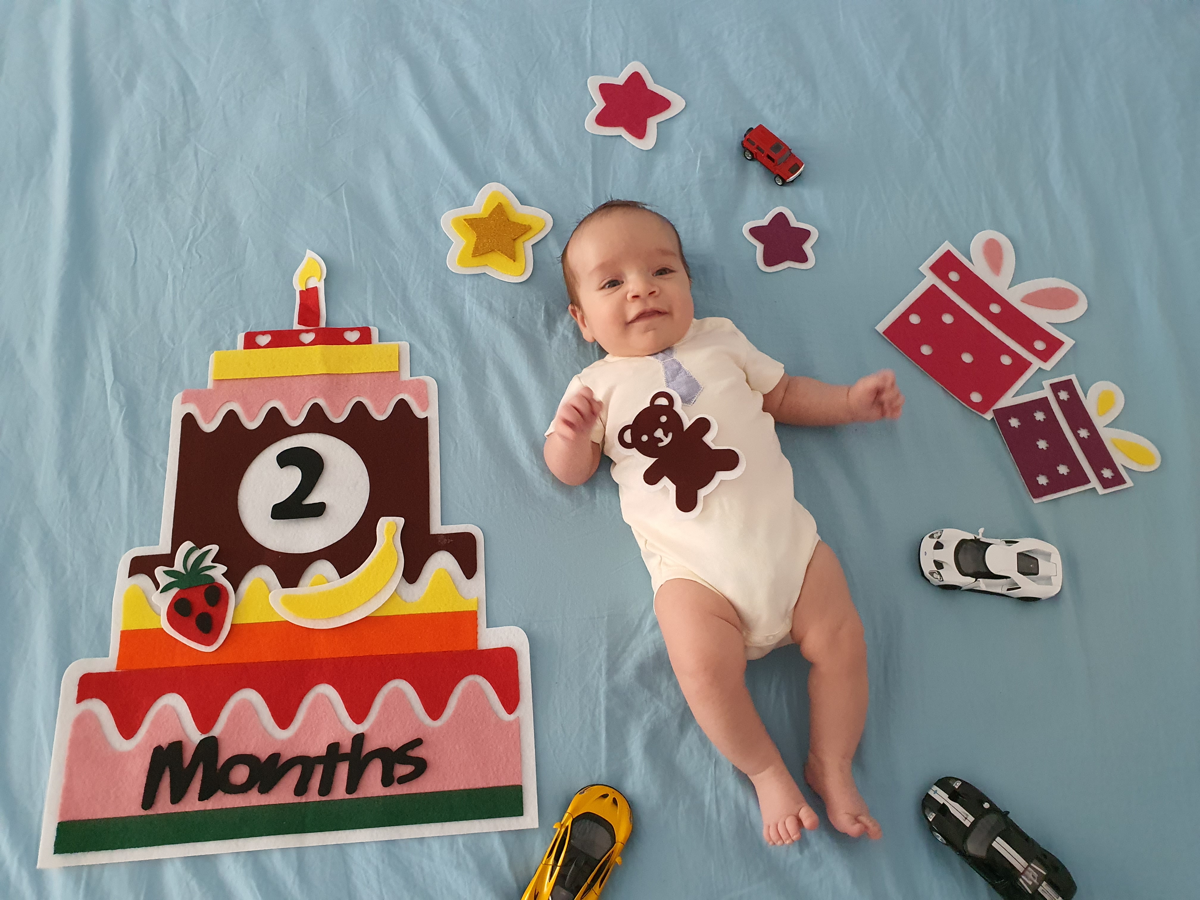 کیک ماهگرد تولد پارساممبینی