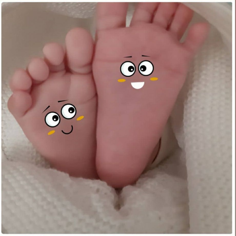 اثر پای نوزاد رادین عربی