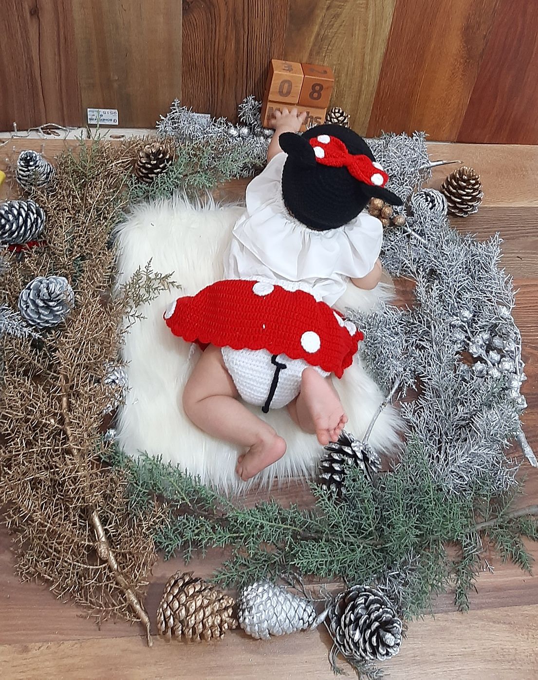 هشت ماهگی نوزاد آسناحاجی پور