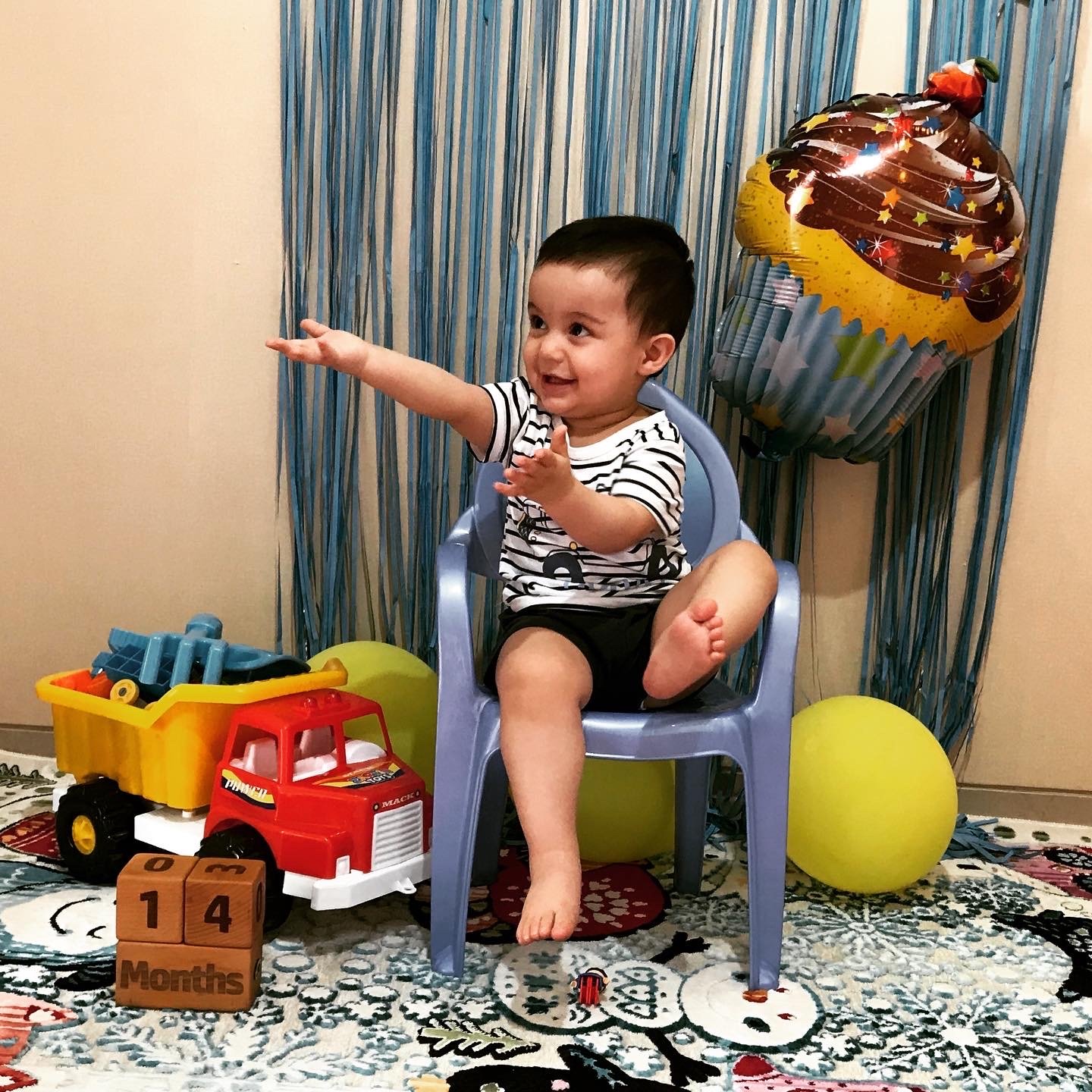 تم عکس تابستانی کودک آرسين اميرى