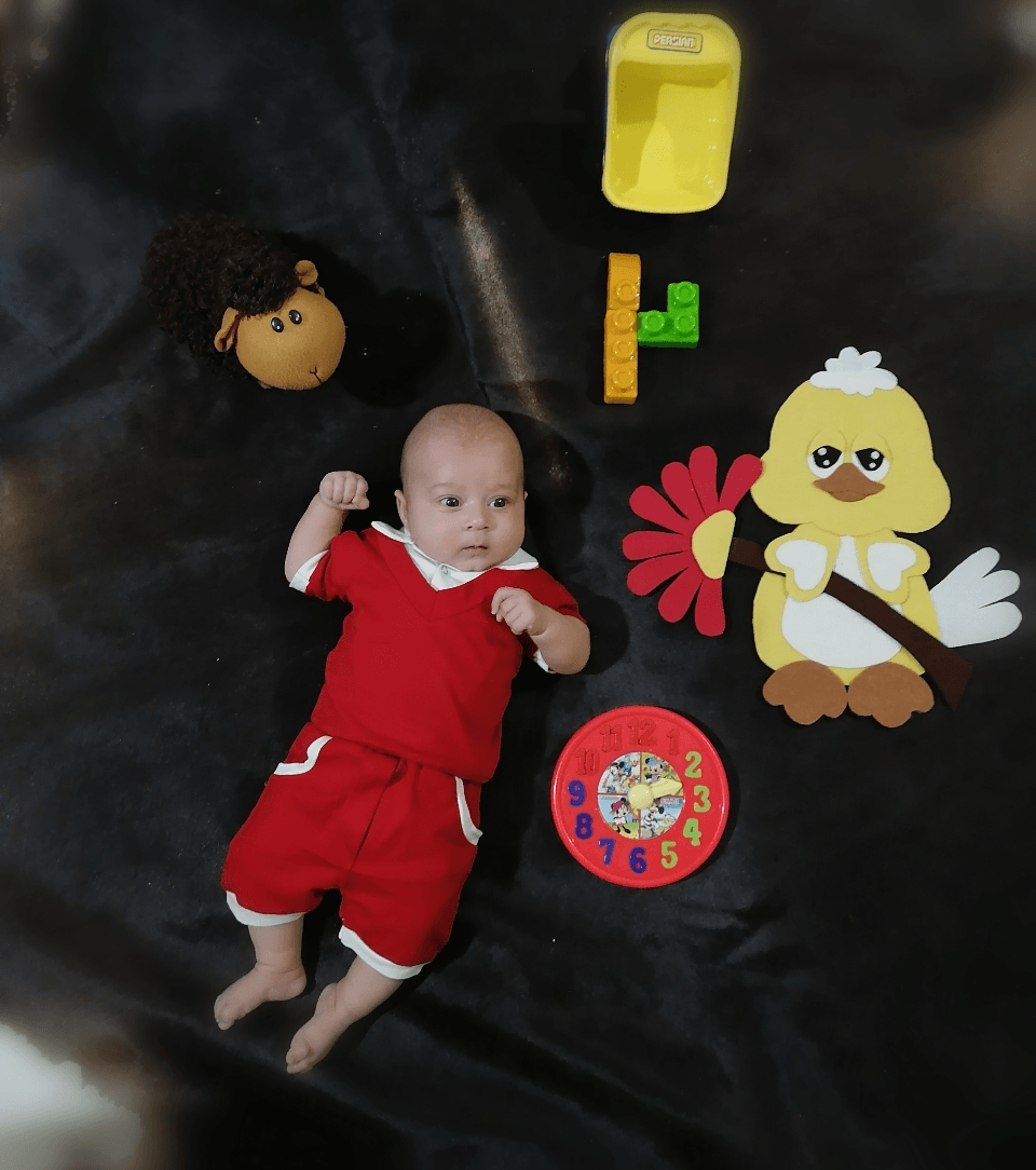 دو ماهگی نوزاد کیان مرزبان