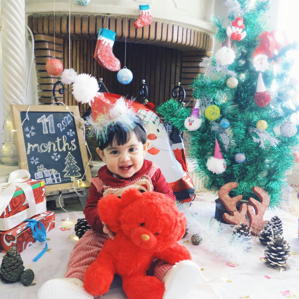 تم عکس زمستانی نوزاد نهال سیاوشی