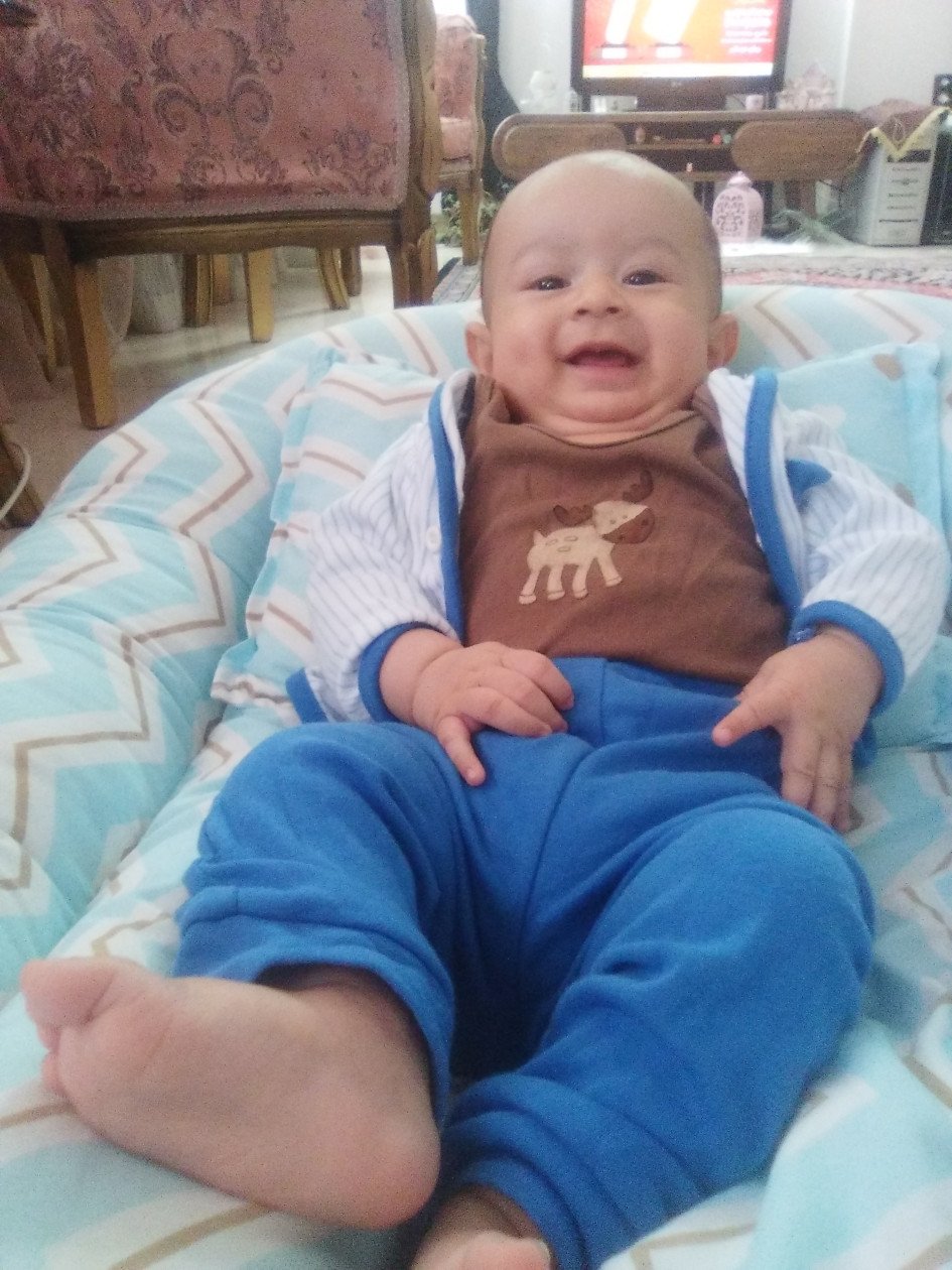 پنج ماهگی نوزاد بهامین ربیعی