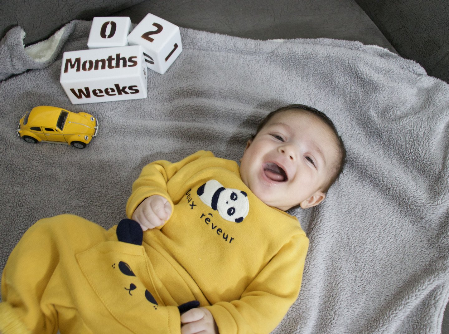 مکعب تاریخ‌شمار رايان باقري