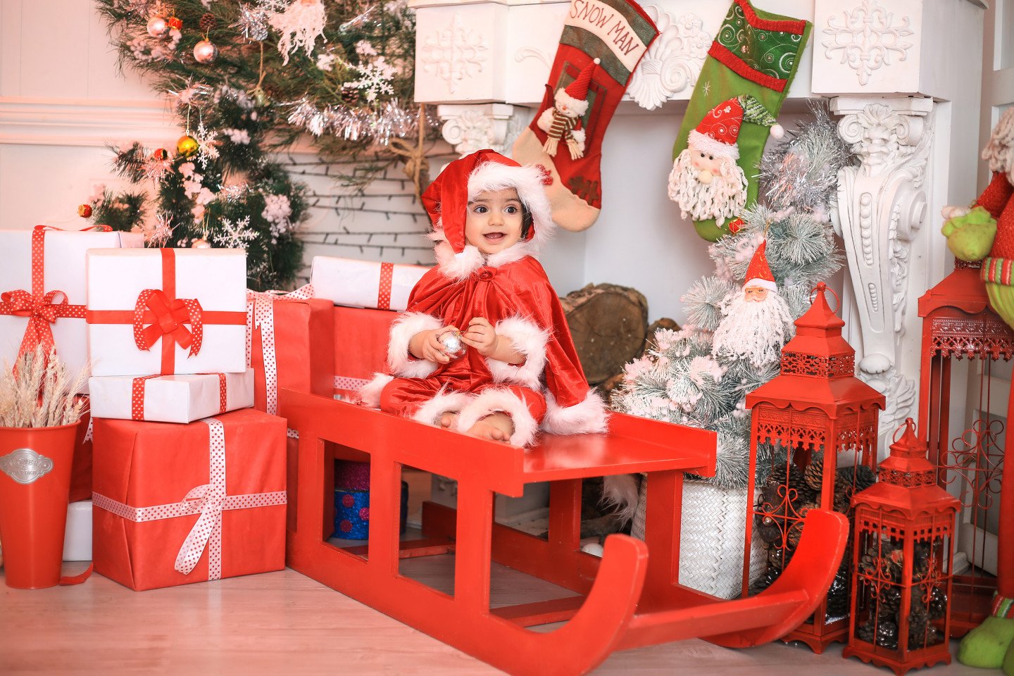 جشن کریسمس کودک آرتميس براتيان