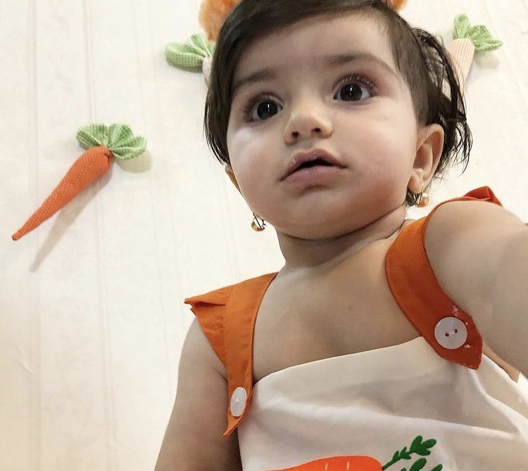 تم عکس پاییزی نوزاد آرتميس براتيان