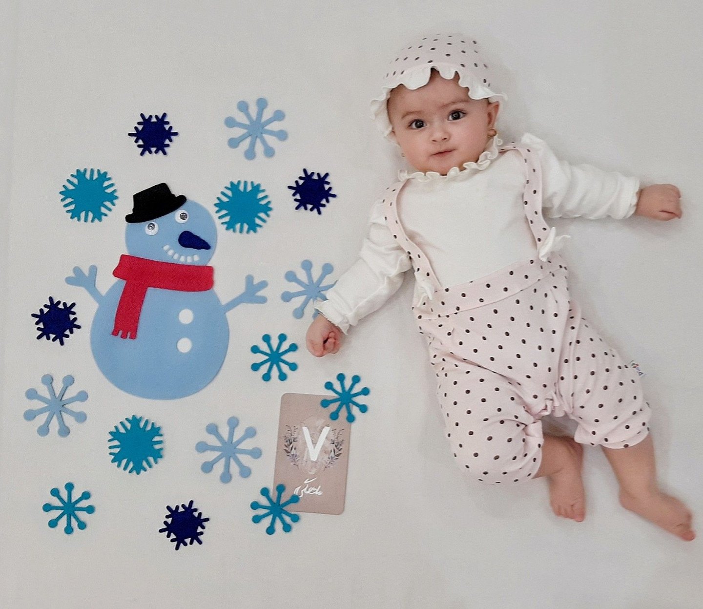 تم عکس زمستانی نوزاد نورا عزیزی