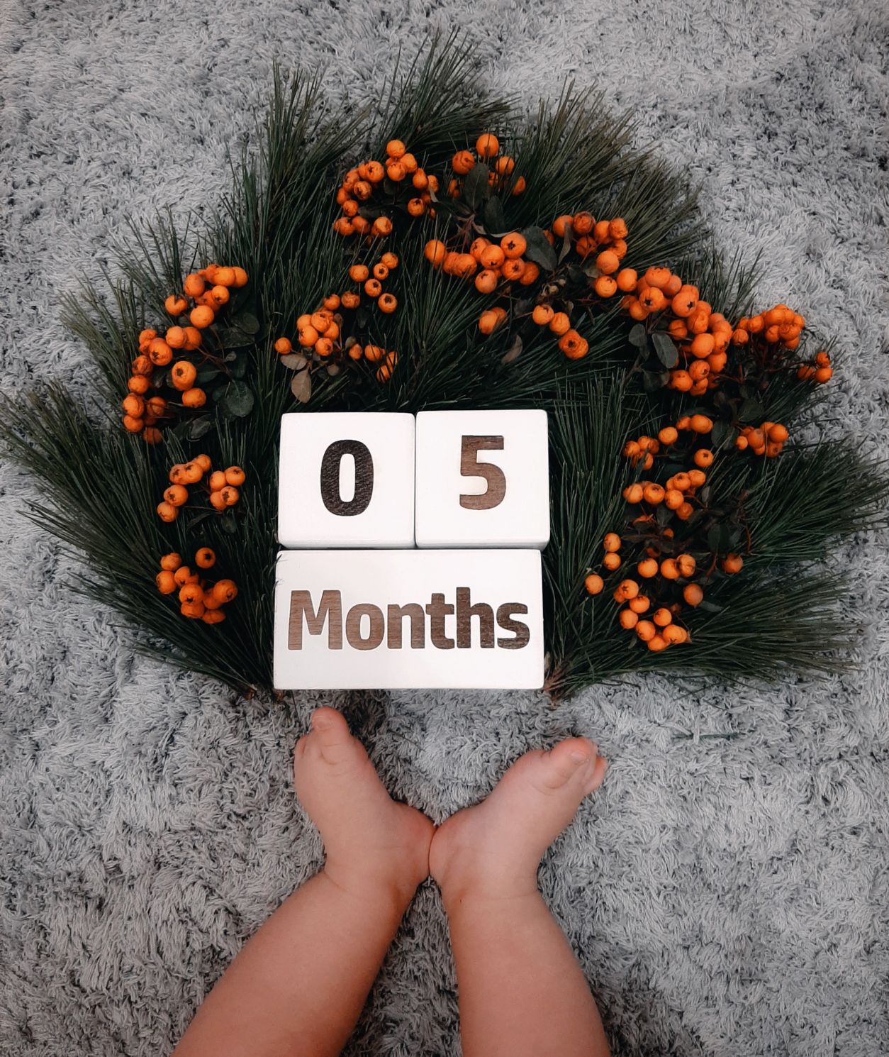 مکعب تاریخ‌شمار نورا عزیزی