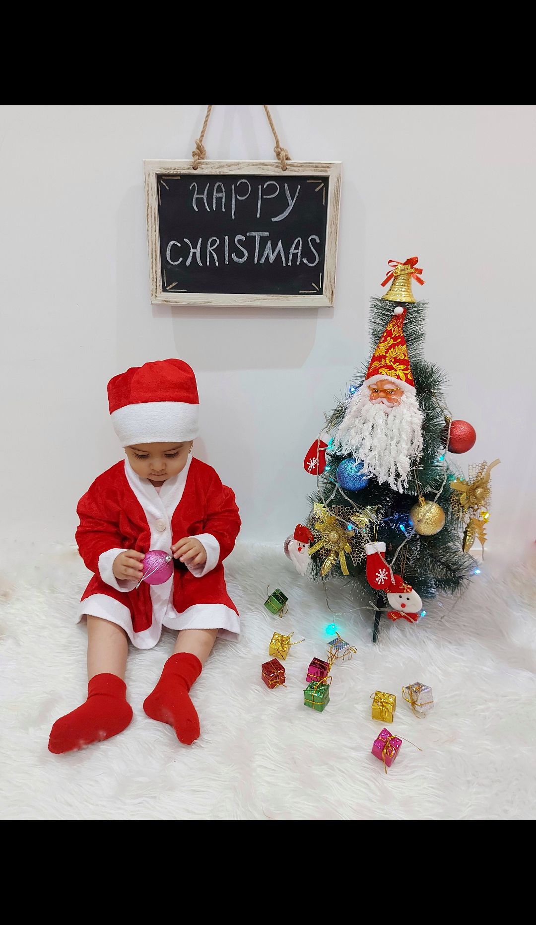 جشن کریسمس کودک نورا عزیزی