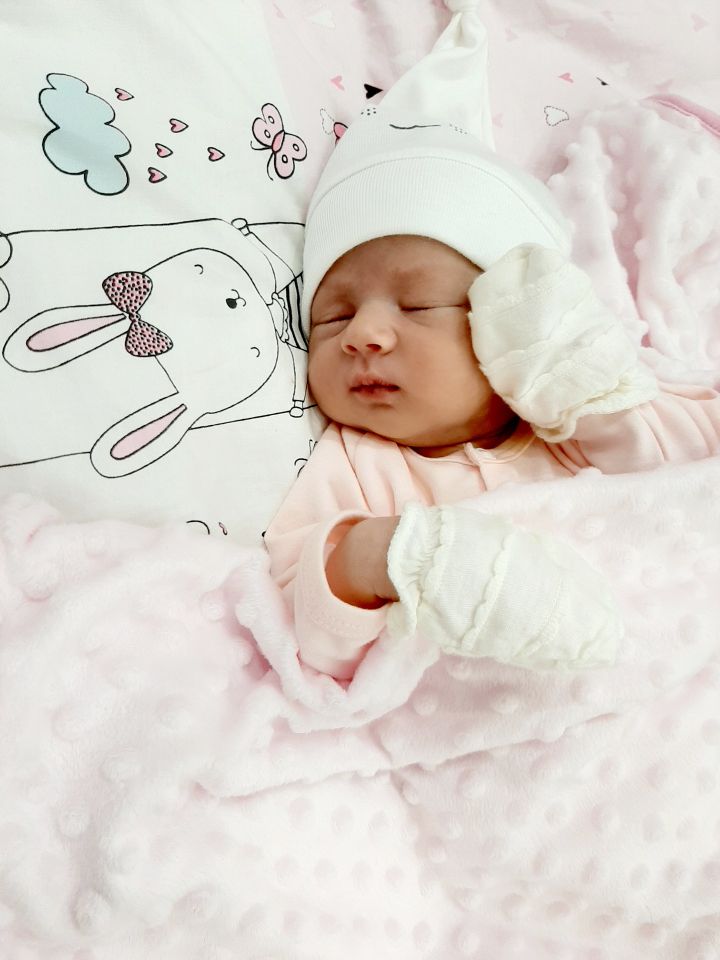 لالا کردنم نورا عزیزی