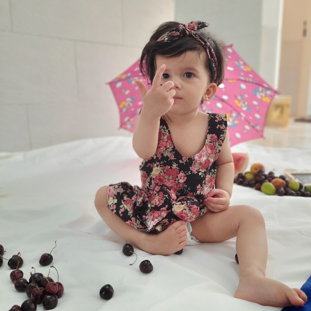 تم عکس تابستانی کودک آیرین اسماعیلی