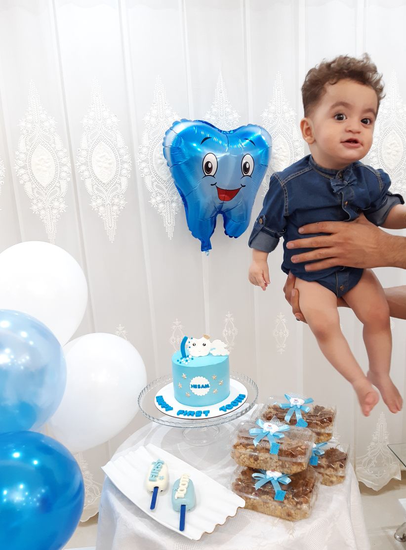جشن دندونی نوزاد امیرحسام پورقاسمی