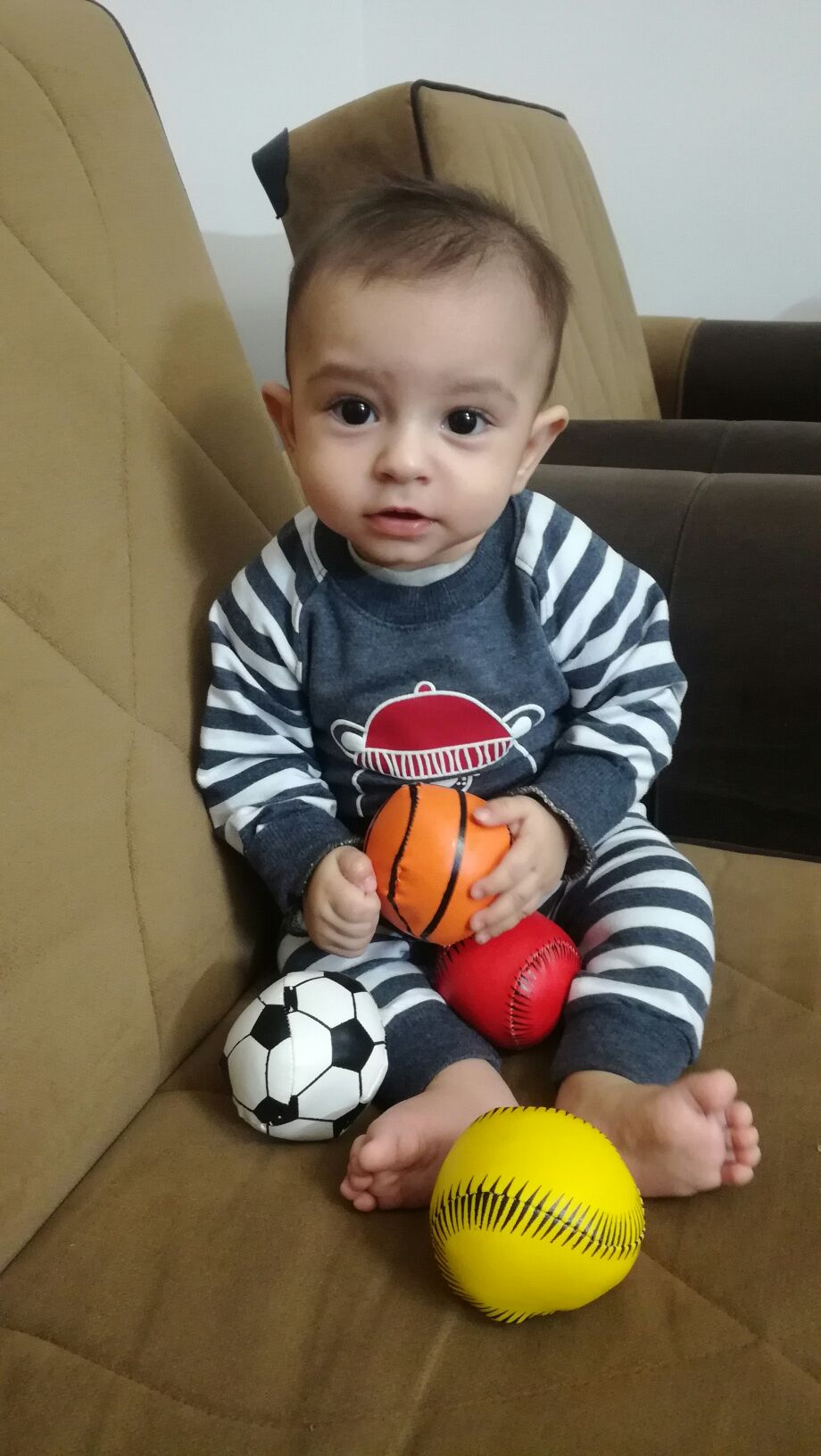 اولین نشستن نوزاد barbod pazoki