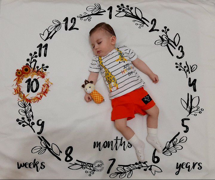 چهار‌دست و پا رفتن نوزاد محمد مرصاد بیات