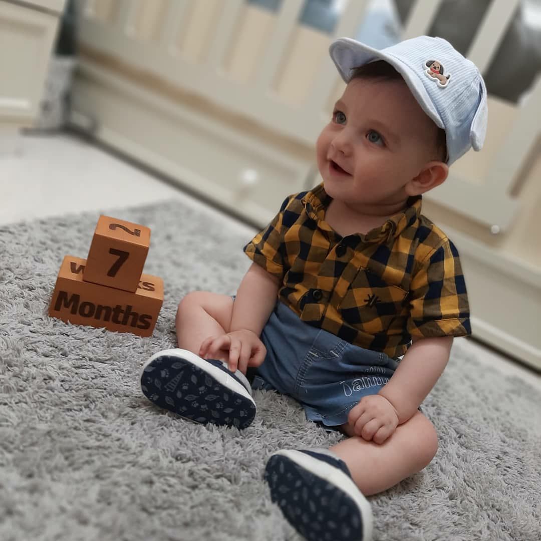 اولین نشستن نوزاد محمد مرصاد بیات