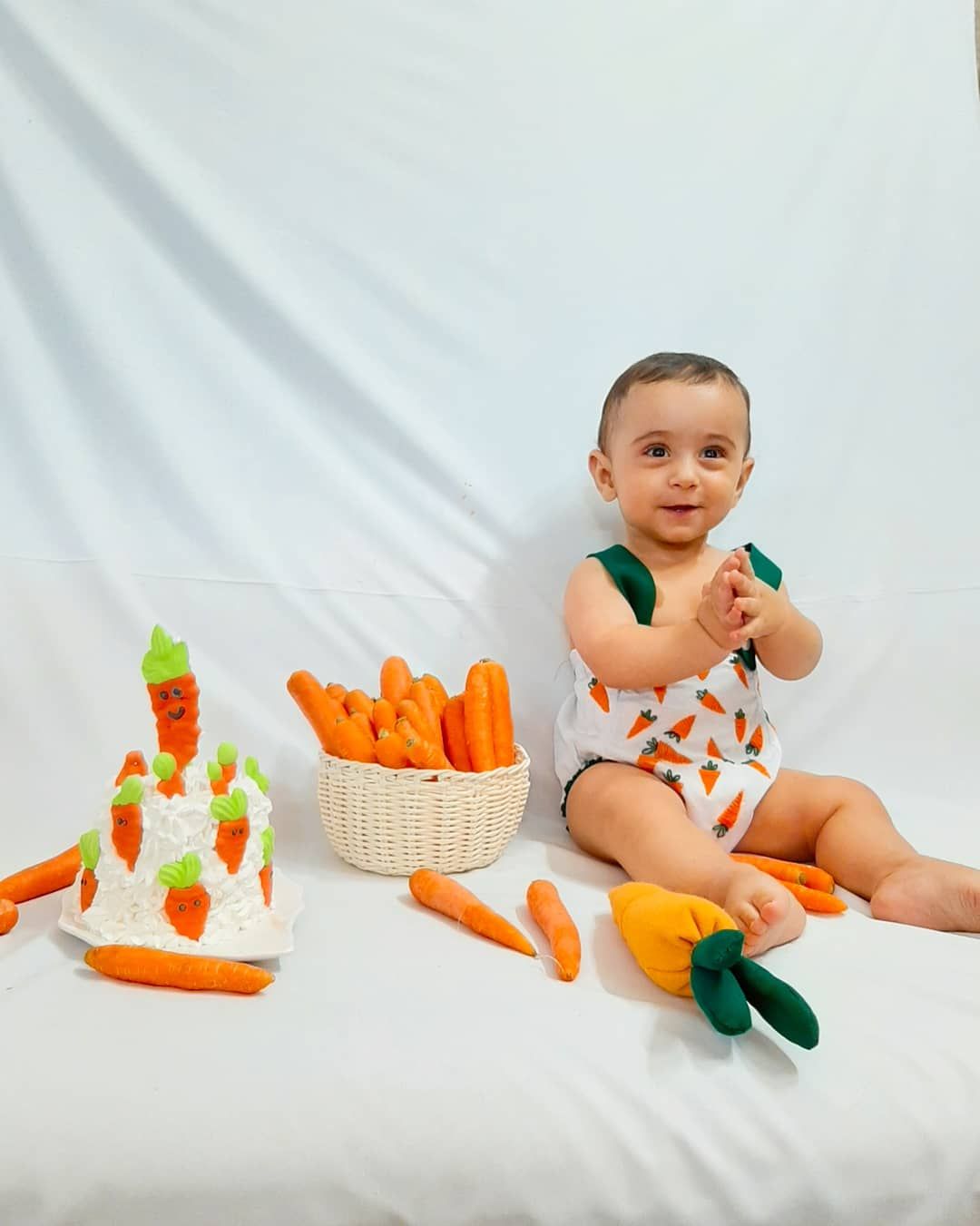 نه ماهگی نوزاد امیرحسین ملازم