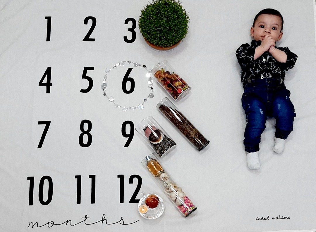 پارچه ماهگرد نوزاد طرح کلاسیک محمد حامی پورحسن